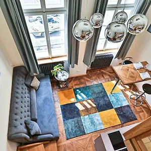 Nebovidy Ii - Air Conditioning - Historic Center Apartament