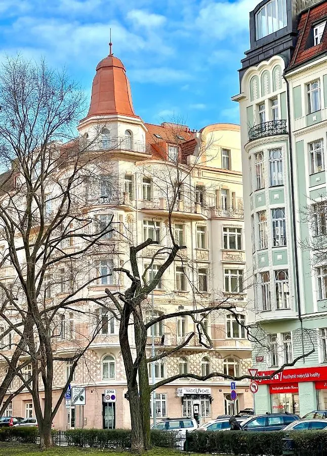 Bear Fountain Residence Praga 0*,